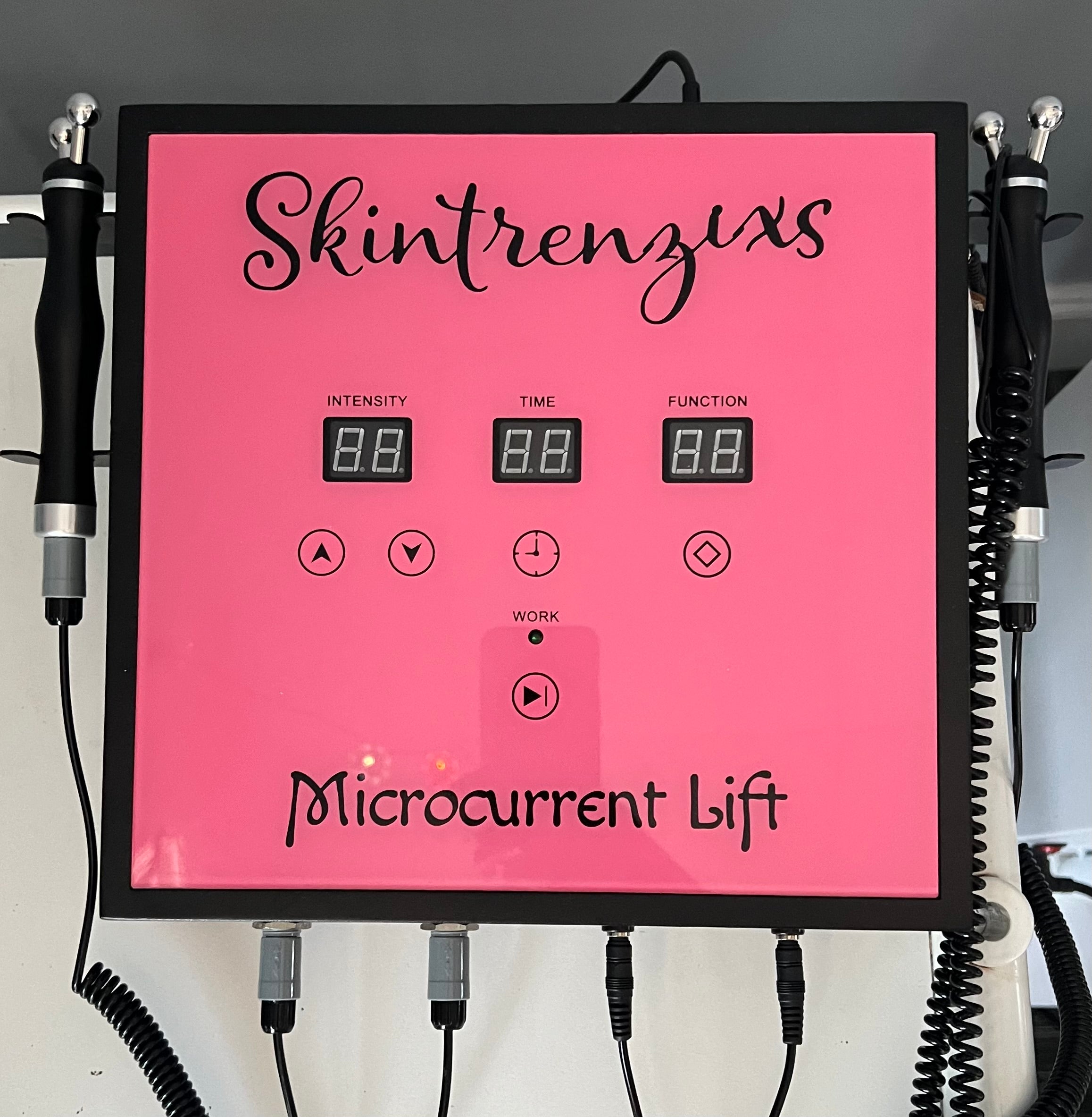 Skintrenzixs Microcurrent Lift